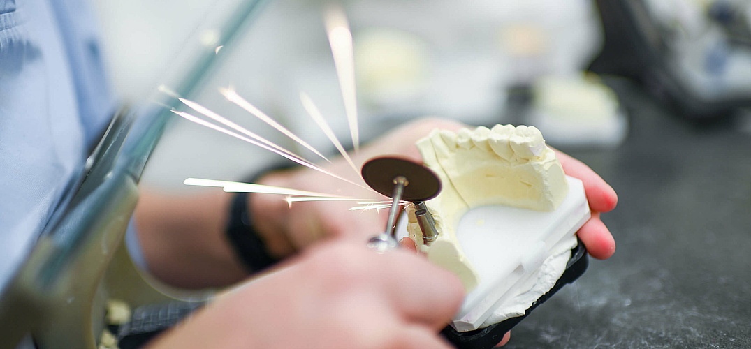 Behandlung für Zahnersatz